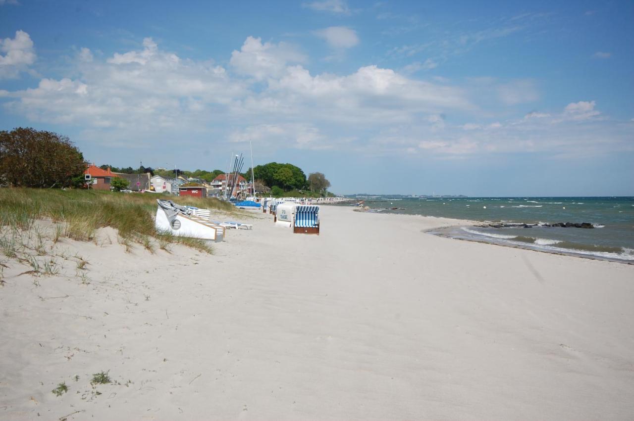 Schlafstrandkorb Nr. 3 Sierksdorf Luaran gambar
